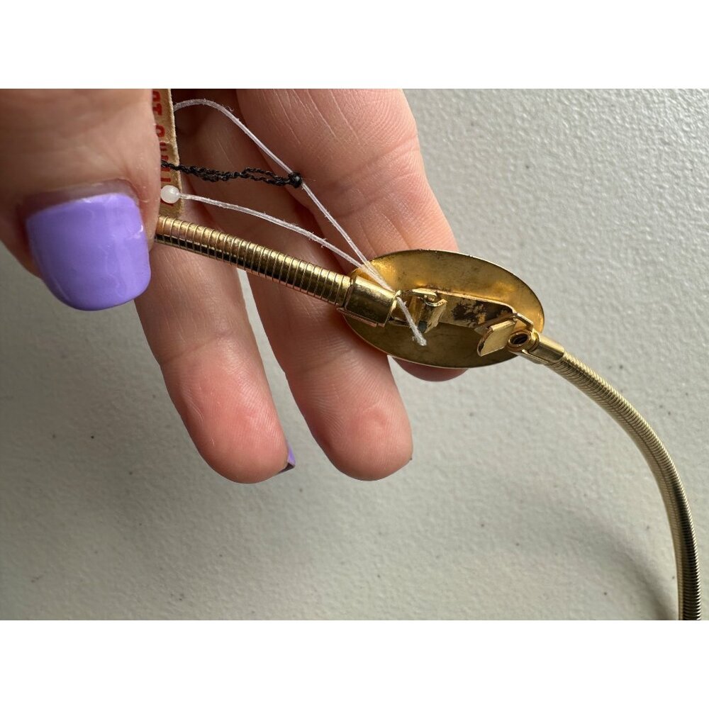 Vintage Stretch Oval Buckle Metal Coil Belt Gold Womens Size XS 80's 90's Glam - Picture 3 of 8